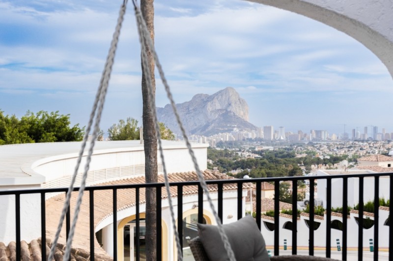 Calpe -Apartamentos de 1 dormitorio, tipo dúplex con  vistas al mar Mediterráneo y Peñón de Ifach!